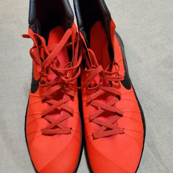 nike hyperdunk size 15